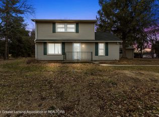 14656 Center Rd, Bath, MI 48808