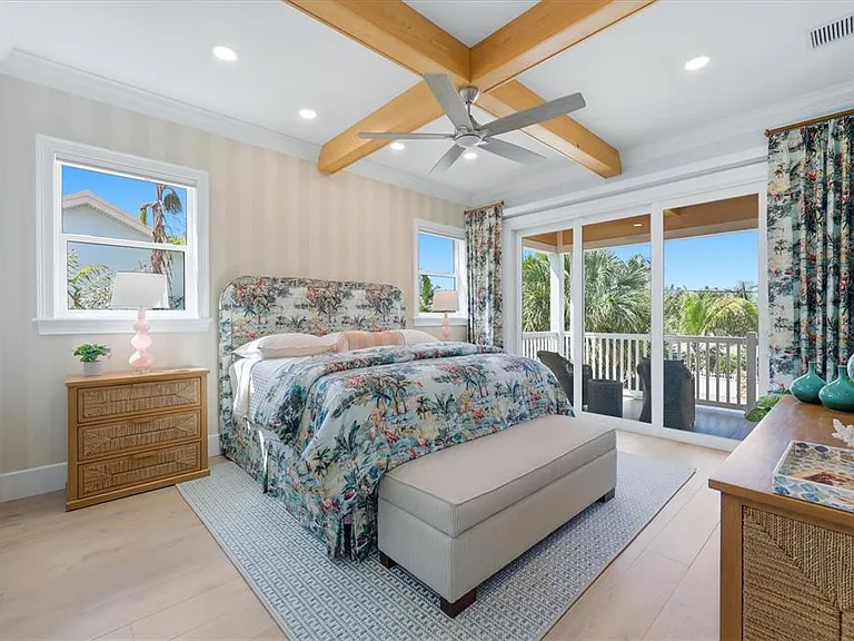 113 Aqua Ln — Photo 28