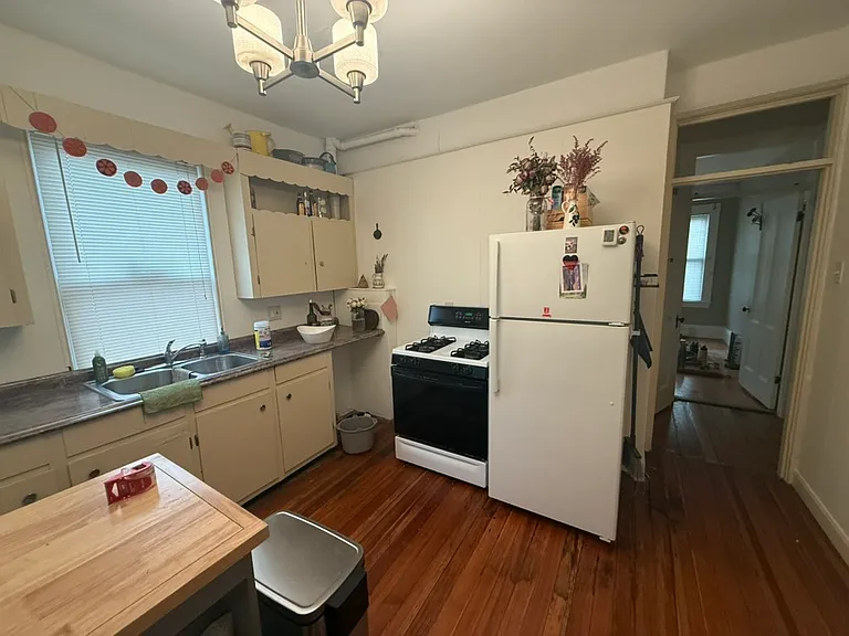200 Hampshire St #3 — Photo 1