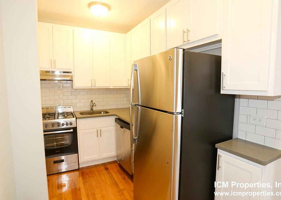 1st image of 516 W Cornelia Ave #2M