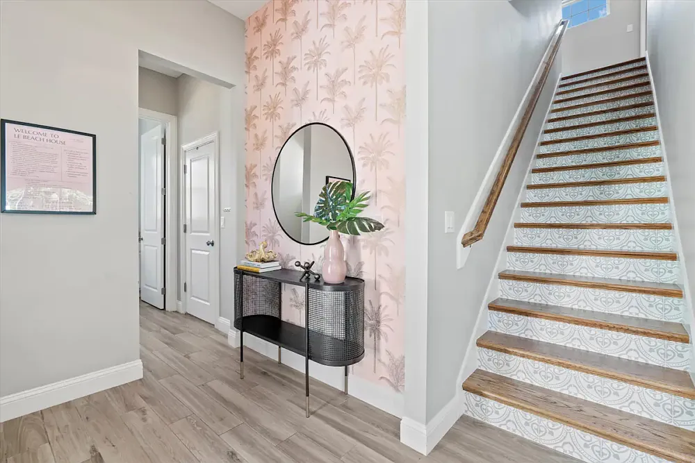 4 bed, 2.5 bath, 2216 sqft, $6,900 — Photo 4