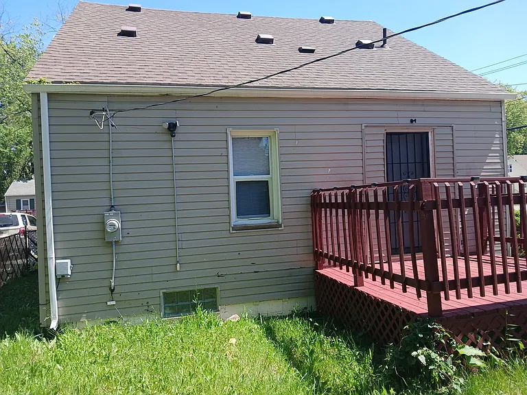 19012 Kingsville St — Photo 3