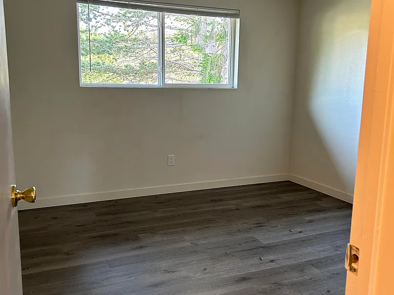 2903 Wilson Ave — Photo 19
