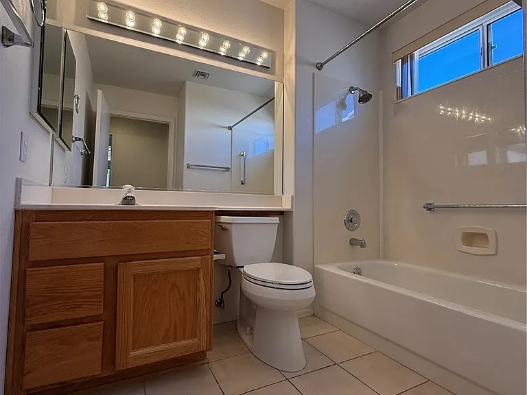 10905 Mill Cove Ave — Photo 16