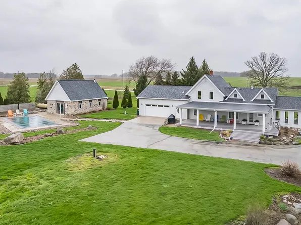 543 E Church Rd, Cambridge, WI 53523