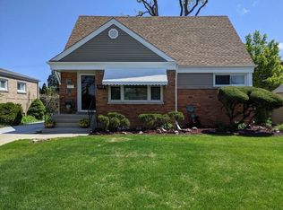 7715 N Oketo Ave, Niles, IL 60714