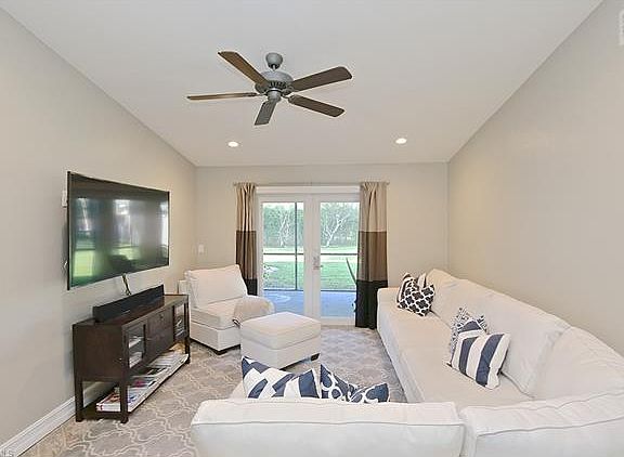 5th image of 228 Kirtland Dr