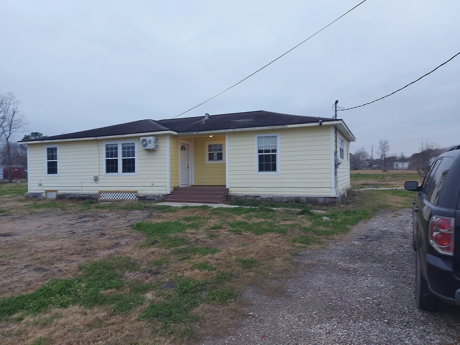 3 bed, 1297 sqft, $1,740 — Photo 1