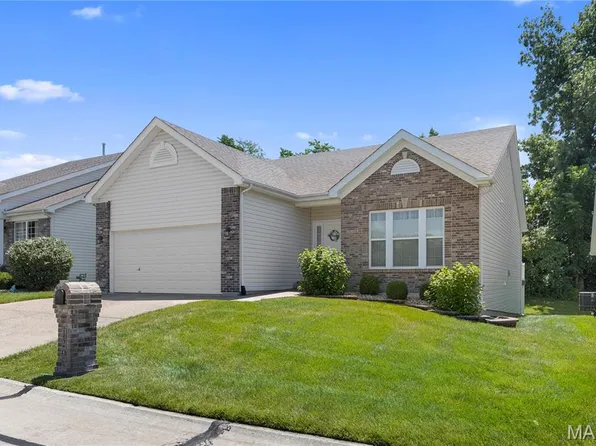 120 Ellington Oaks Dr, Saint Peters, MO 63376