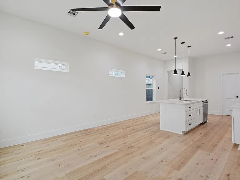 3320 Francis St #A — Photo 12