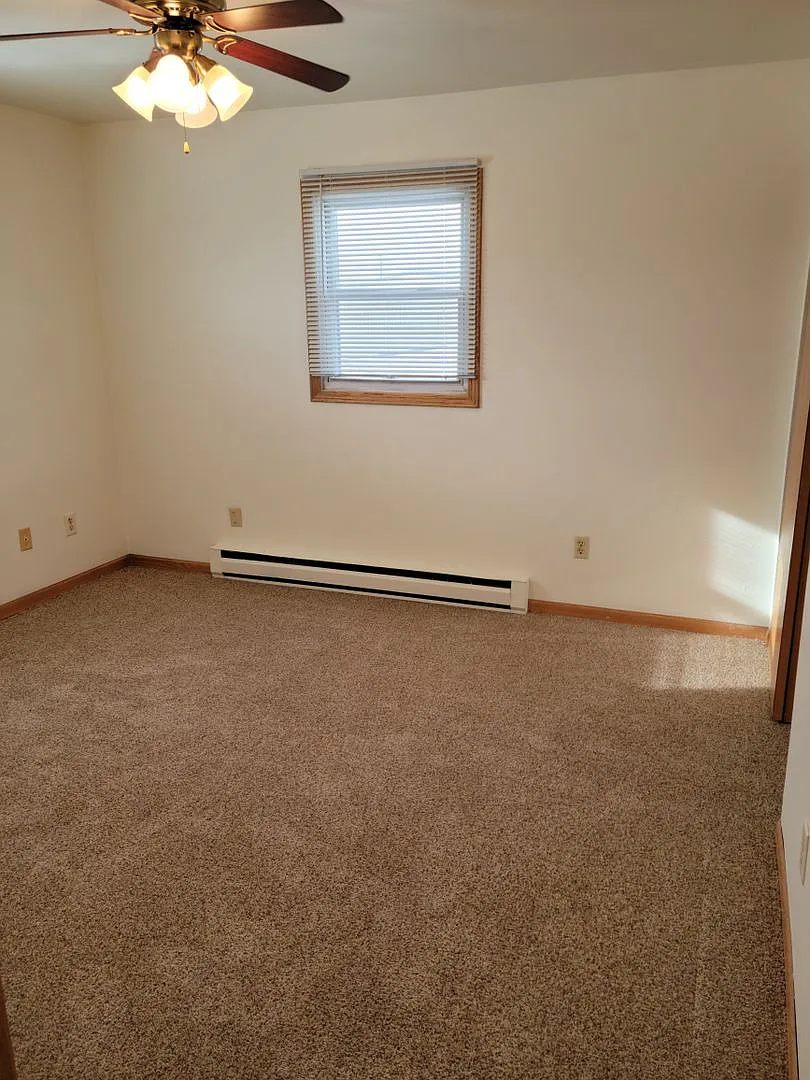 2625 Bowen St. — Photo 2