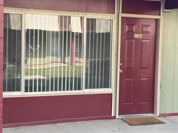 210 Pelham Rd, Fort Walton Beach, FL