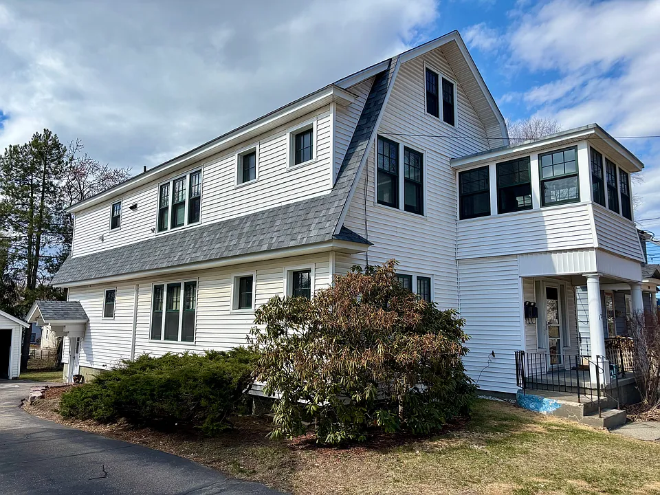 123 Caroline St #2