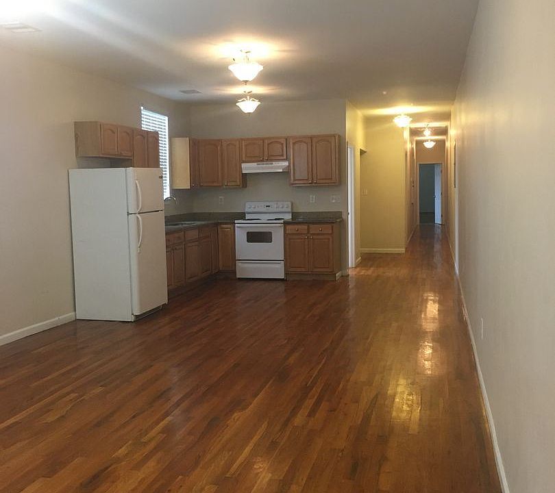 1st image of 2235 Gravier St