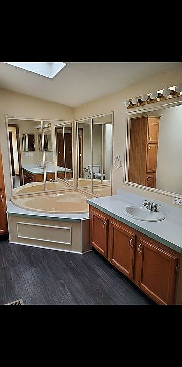 1st image of 115 White Pine Dr