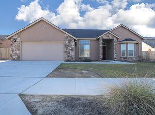 2779 7th Avenue Dr, Kingsburg, CA 93631