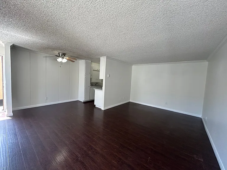 734 Sapphire St #6 — Photo 7