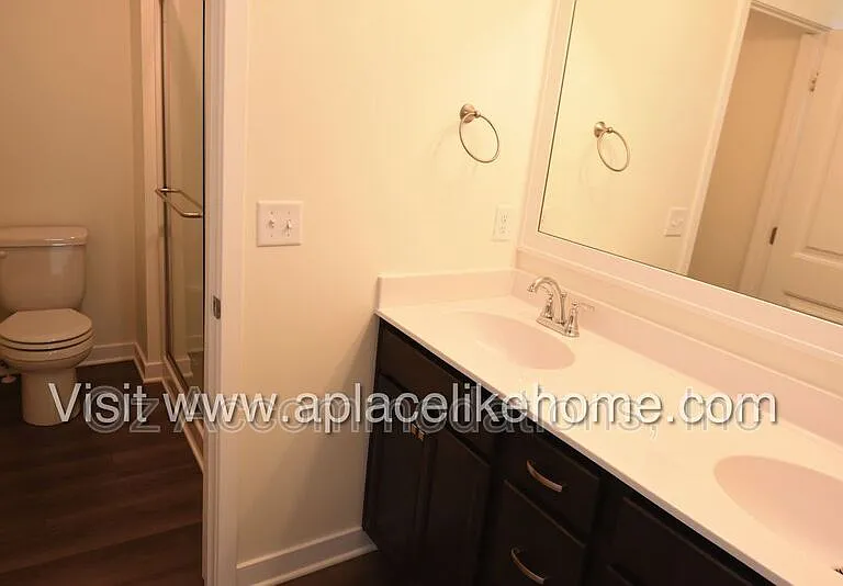 4008 NW 95th Ter — Photo 16