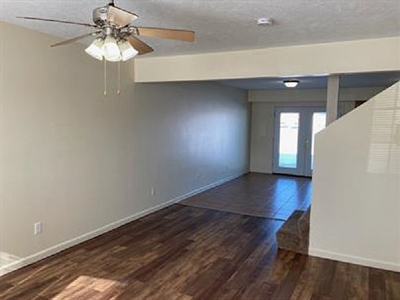 2nd image of 216 Saratoga Cir