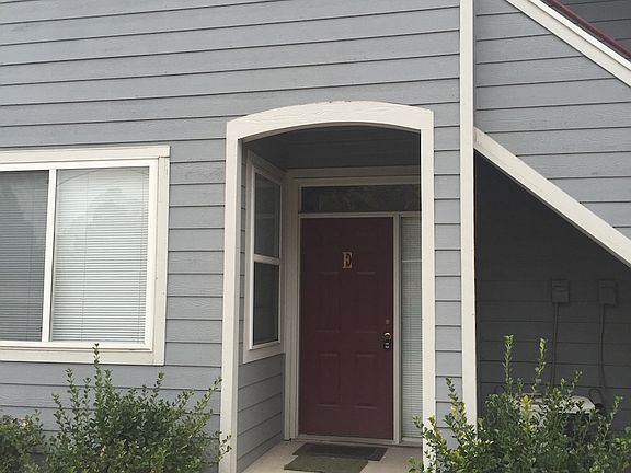 3rd image of 8500 E Jefferson Ave APT 3E
