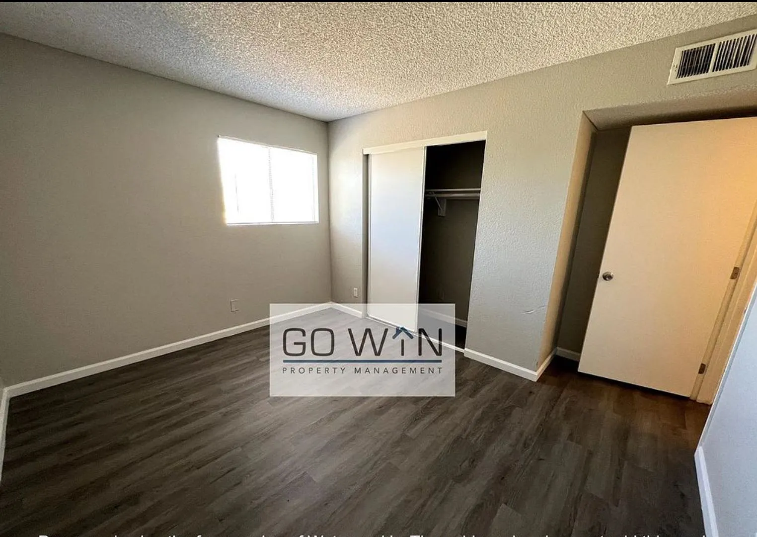 1212 West Mountain View Road — Photo 4