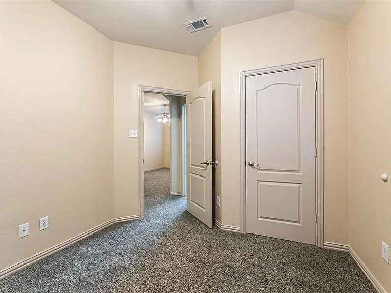 1475 Cambridge Dr — Photo 38