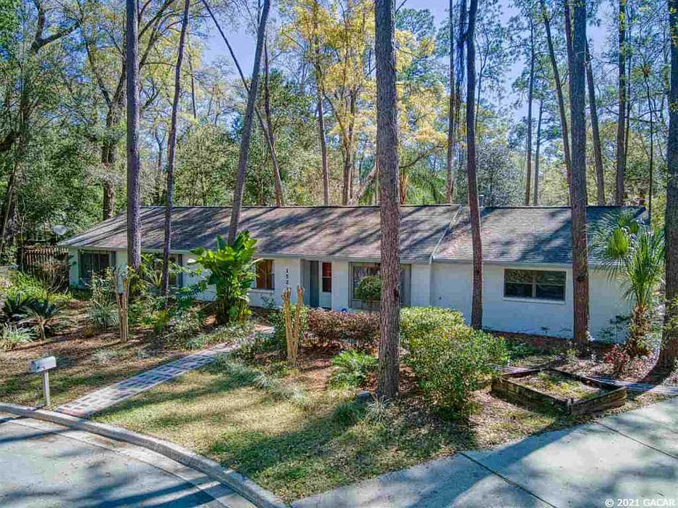 1st image of 1521 NW 40th Dr