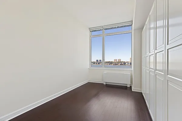 Sold by BLU Real Estate | media 5