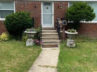 15971 Farmington Rd, Livonia, MI 48154