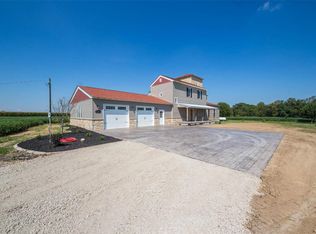 32526 Delhi Rd, Brighton, IL 62012