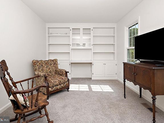 5th image of 1104 Calebs Way