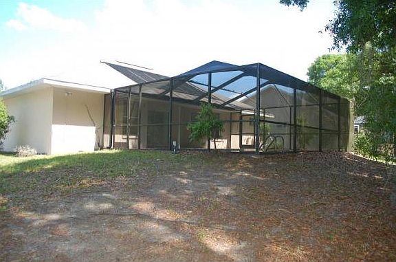 2nd image of 568 W Barrymore Dr