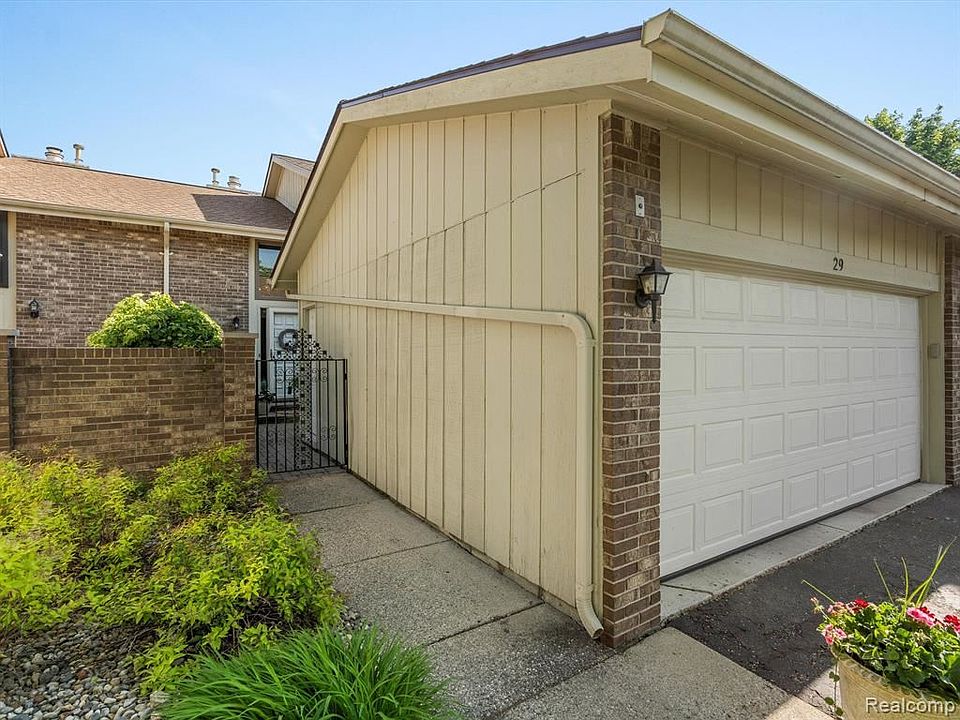 1st image of 29 Kirks Ct