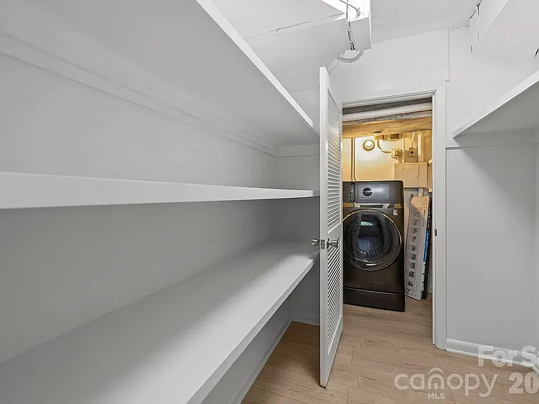 2503 Roswell Ave #207 — Photo 15