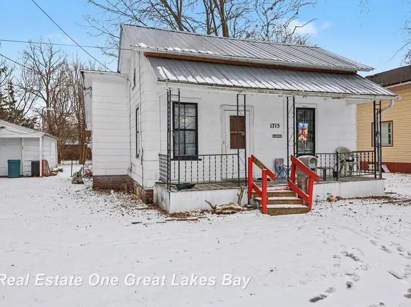 1715 Hancock St, Saginaw, MI 48602