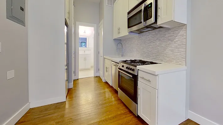 Rented by Compass | media 14