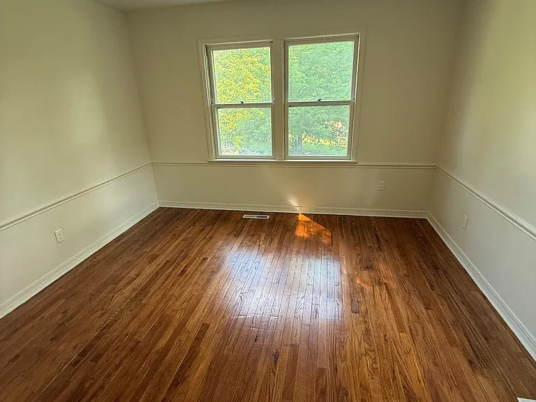 6939 Highland Dr — Photo 16