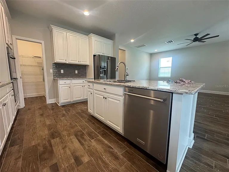 16154 Monterey Greens Cir — Photo 40