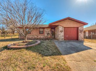333 Redstone Ct, Noble, OK 73068