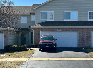 47D Rolling Oaks Rd, Sugar Grove, IL