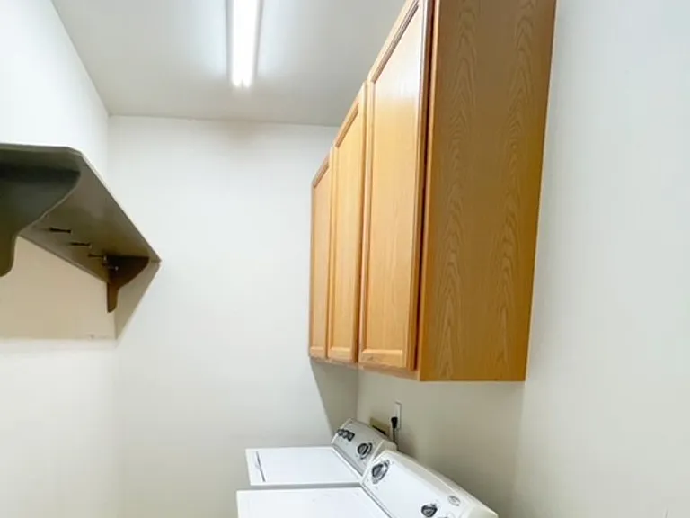1624 Nesfield Pl — Photo 10