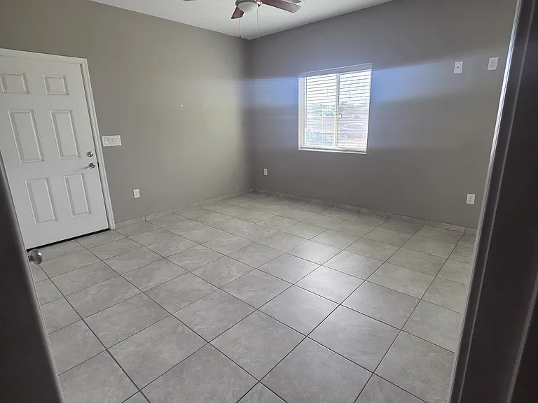 1515 W Delaware St #2 — Photo 12