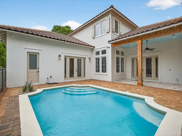 3161 Club Dr, Miramar Beach, FL 32550