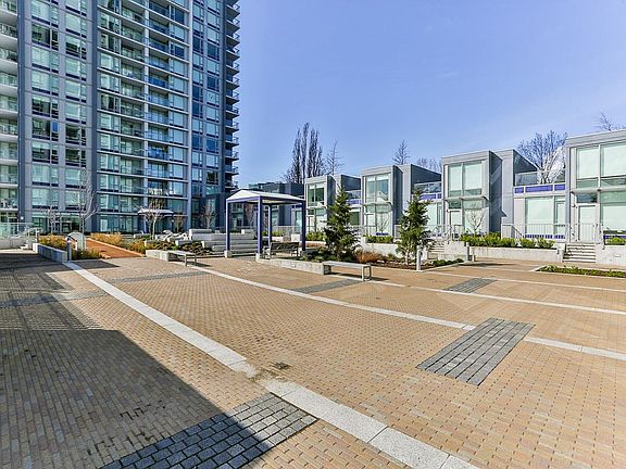 5th image of 13750 100th Ave #3709