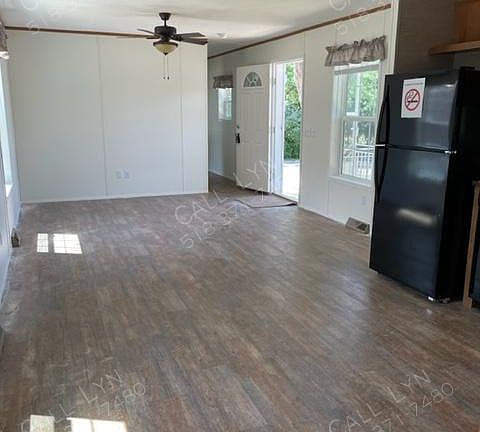 4th image of 75 Terrace Ct
