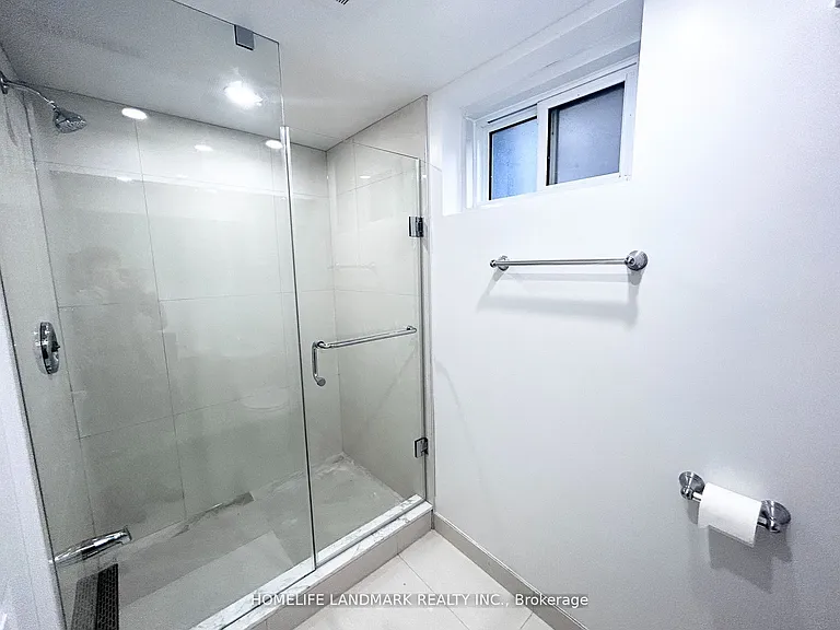 18 Summerfeldt Cres — Photo 20