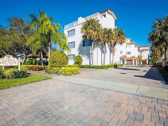 4th image of 1591 Pinellas Bayway S