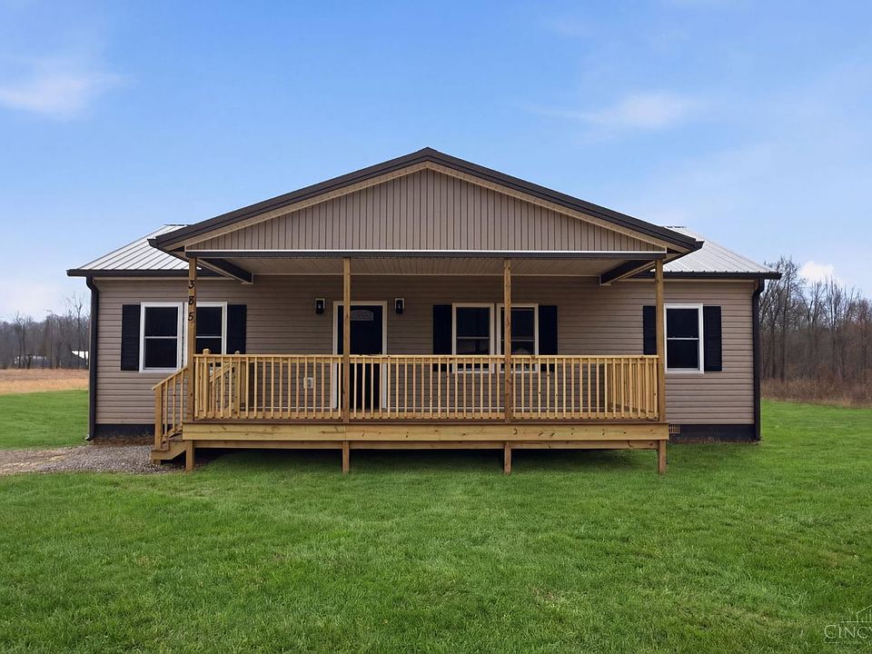 1st image of 385 Silver Ln
