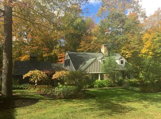 15172 Hemlock Point Rd, Chagrin Falls, OH 44022