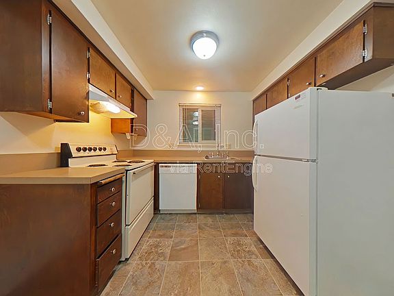 4th image of 803 SW 8th St #8